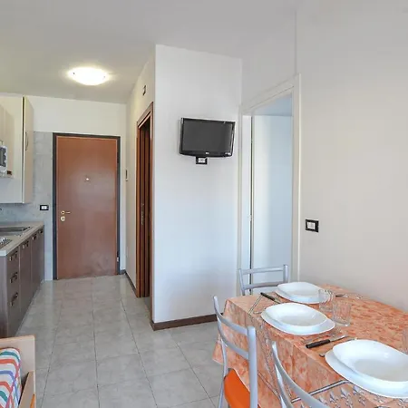 1 Bedroom Lovely In *